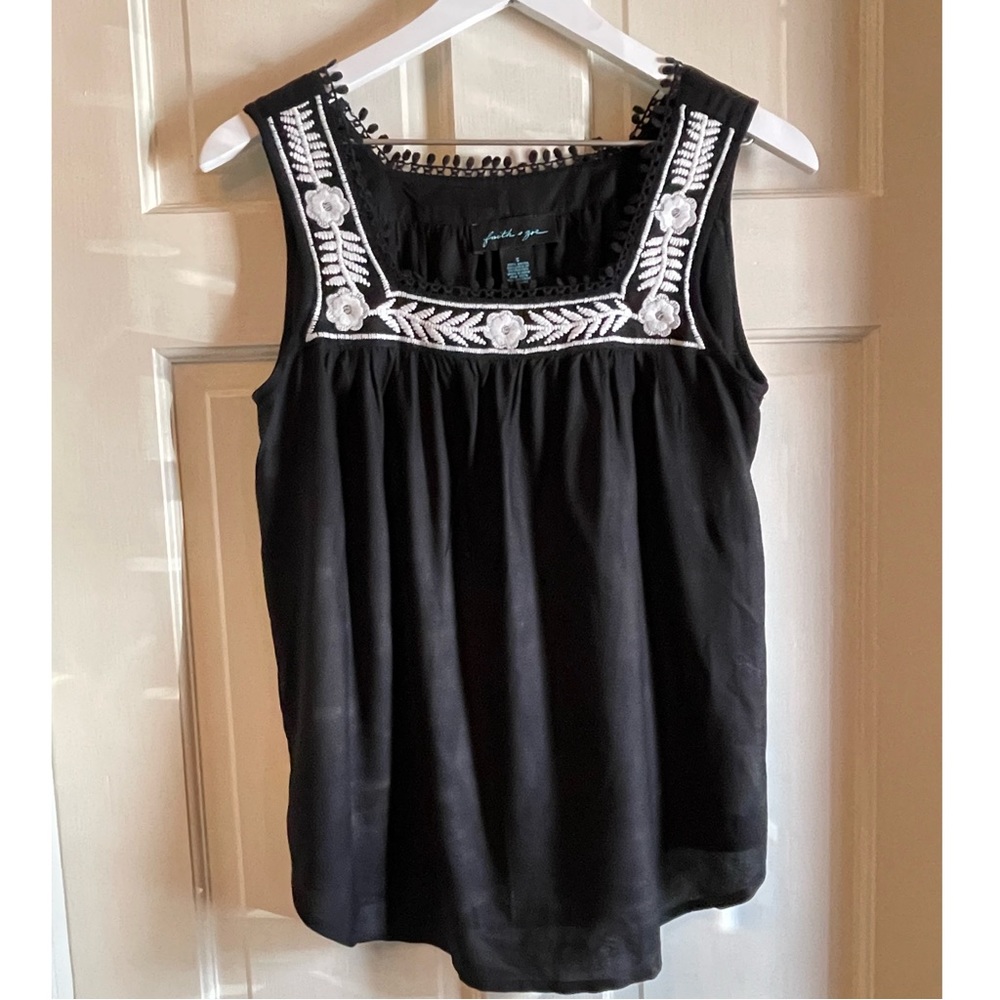 Faith & Zoe Embroidered Black and White Flowy Tank Top